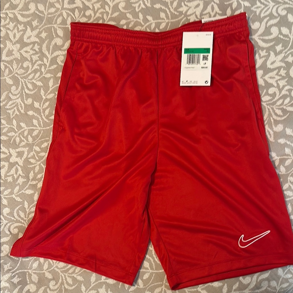 Nike boys Shorts with pockets